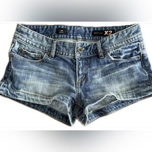 X2 Women's Classic Denim Blue Jean Shorts Size 4